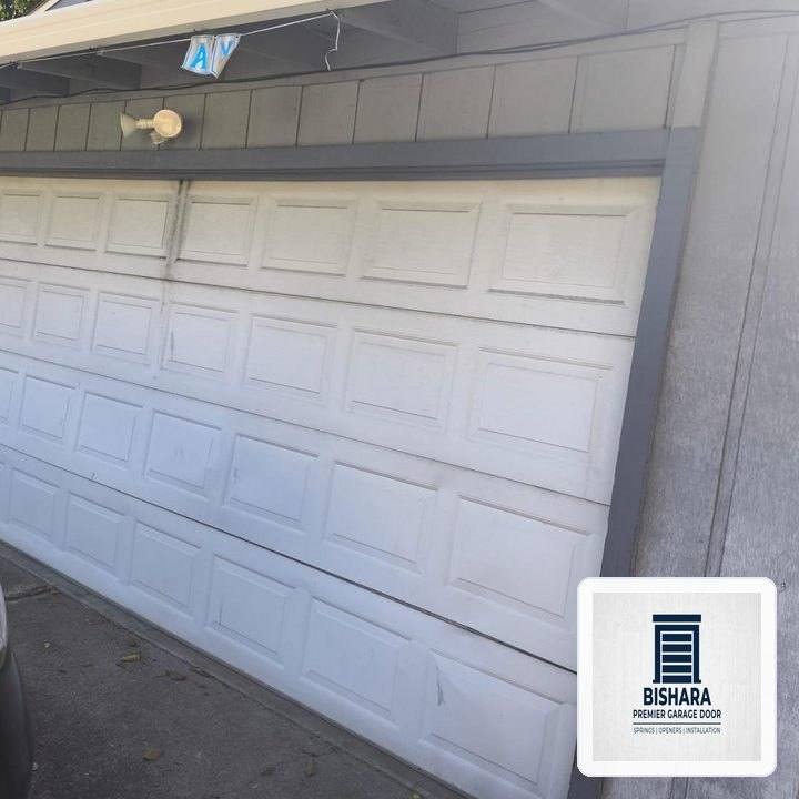 Off-Track Garage Door Emergency Realignment & Laser Calibration in Harwood Heights, IL